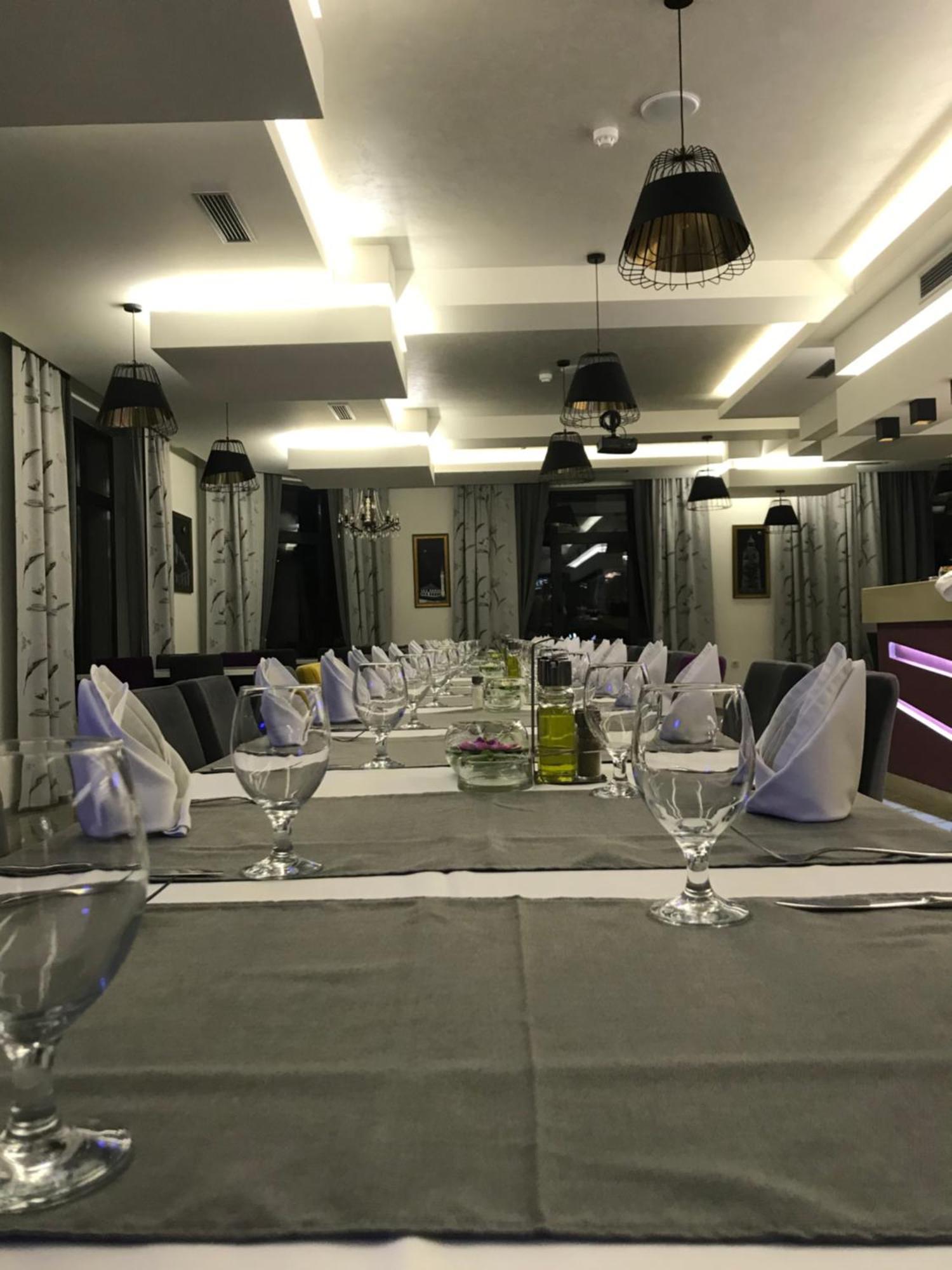 Hotel Vezir Palace トラヴニク エクステリア 写真