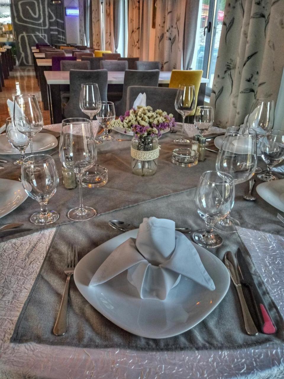 Hotel Vezir Palace トラヴニク エクステリア 写真